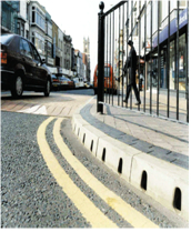 道路旁路沿石排水沟