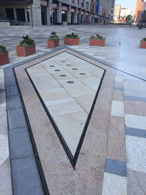 广场装饰线性不锈钢盖板