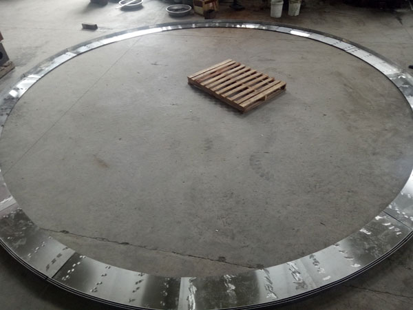 弧形缝隙式沟盖板