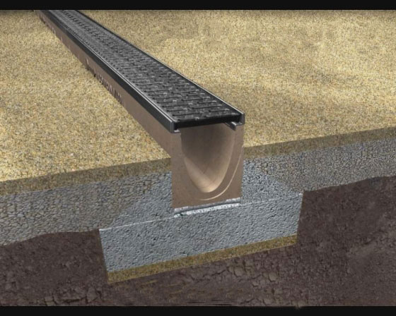 成品排水沟沟体安装