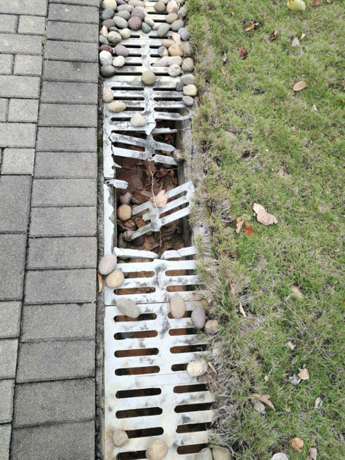 传统水泥排水沟